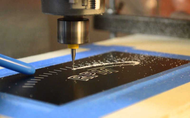 Gravura mecanica si laser